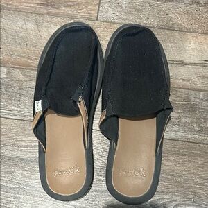 Womens Sanuk - Slip ons